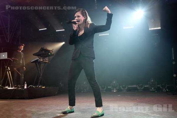 CHRISTINE AND THE QUEENS - 2014-06-29 - PARIS - Hippodrome de Longchamp - 